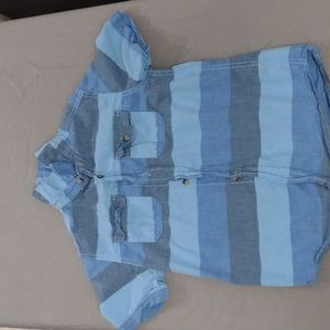 Arizona Jean Co. Boys collared shirt size Small (8) 3 shades of blue.
